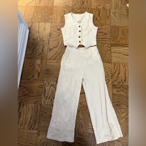 Pants - Women's Linen Cream Pants & Vest Set